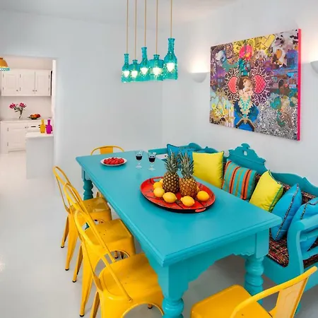 Barocco Villa Fira (Santorini)