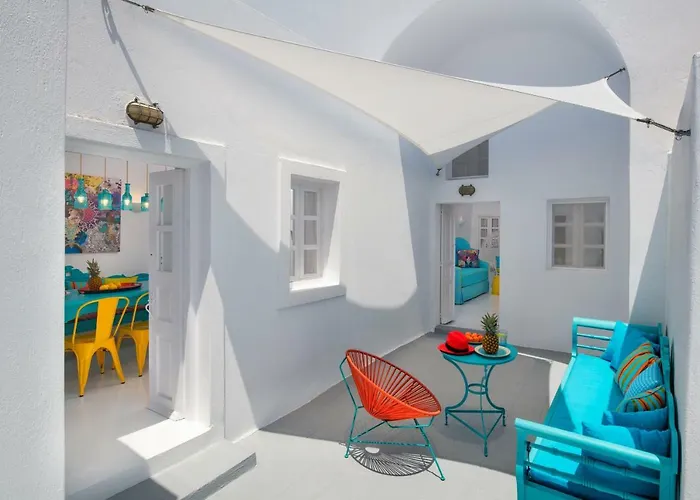 Villa Barocco Fira (Santorini)