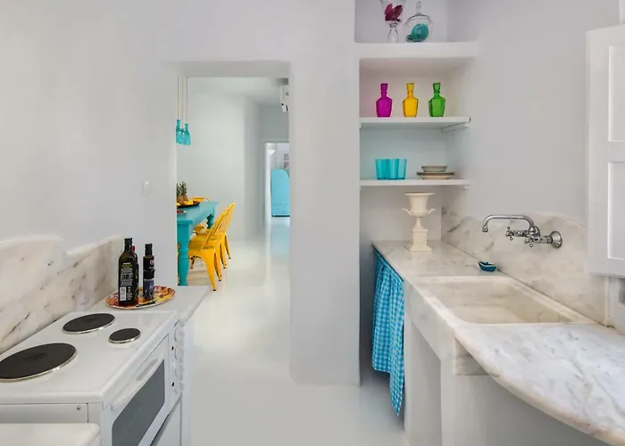 Villa Barocco Fira (Santorini)